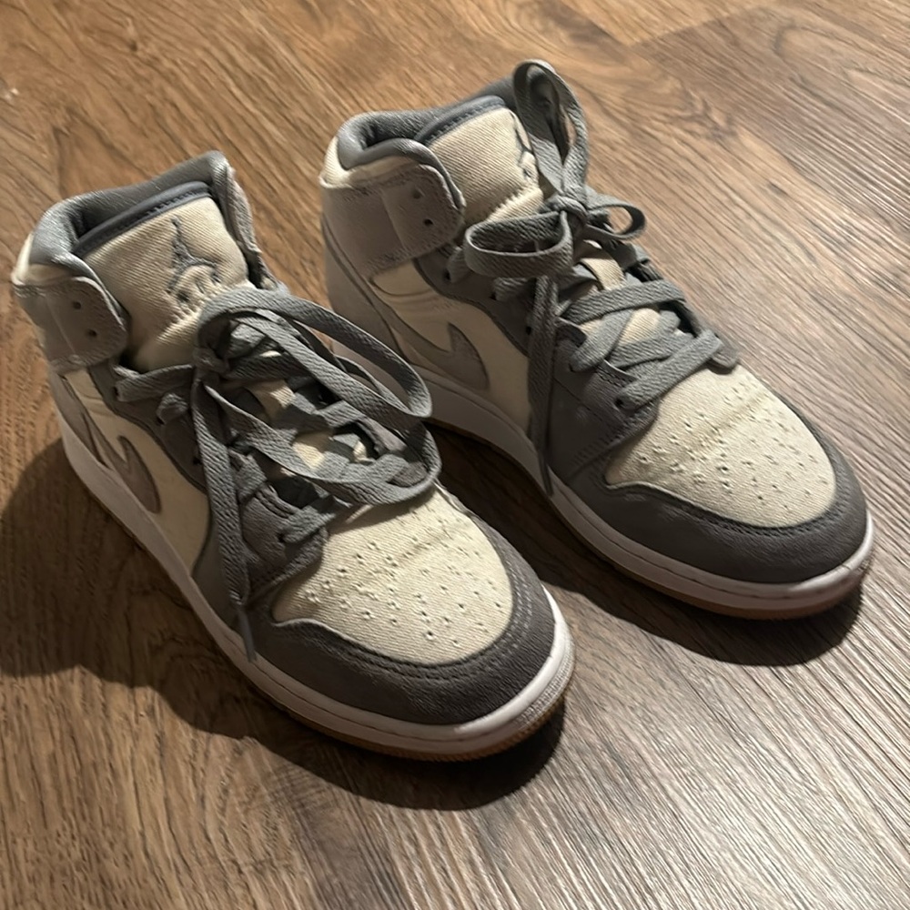 Used: women’s 8; youth 6